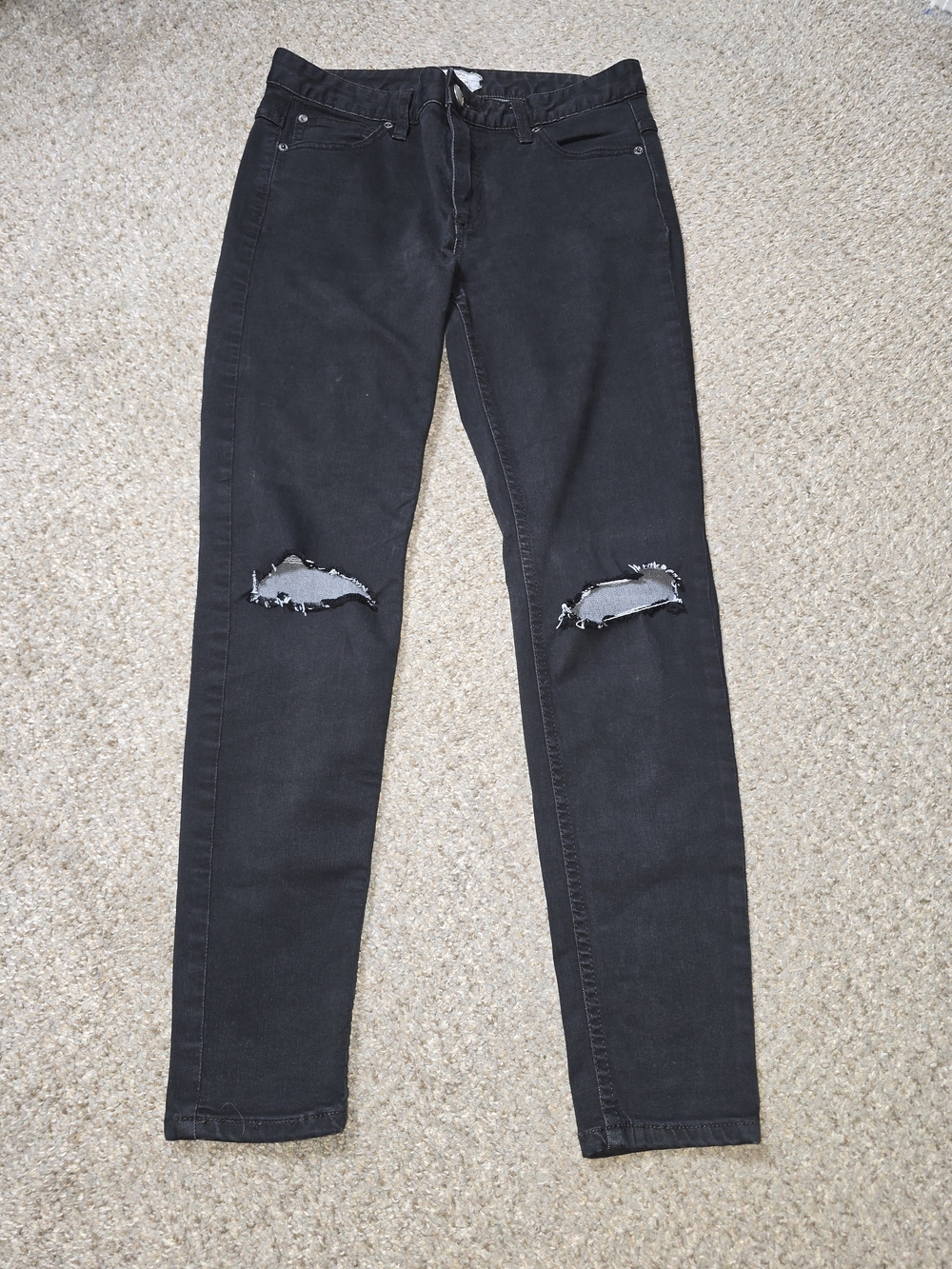 Free People Black Distressed Knee Skinny Jeans Size 28